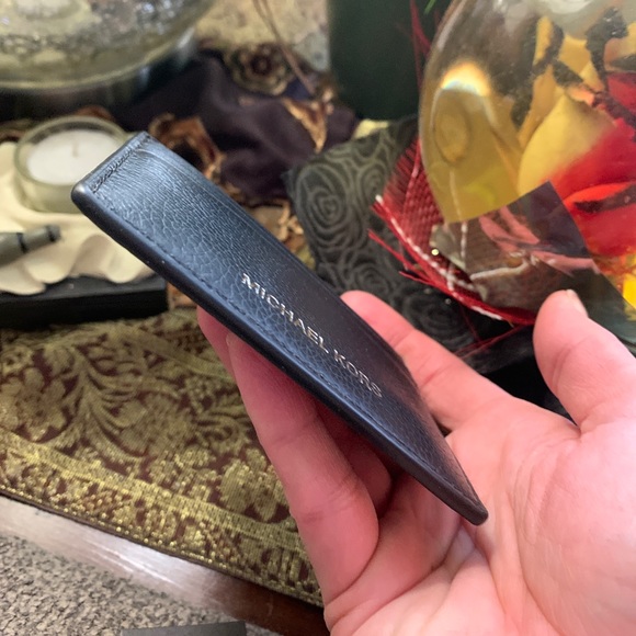 Authentic MK Coated signature card case/money clip - Picture 7 of 10